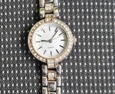 Quartz Ladies Watch