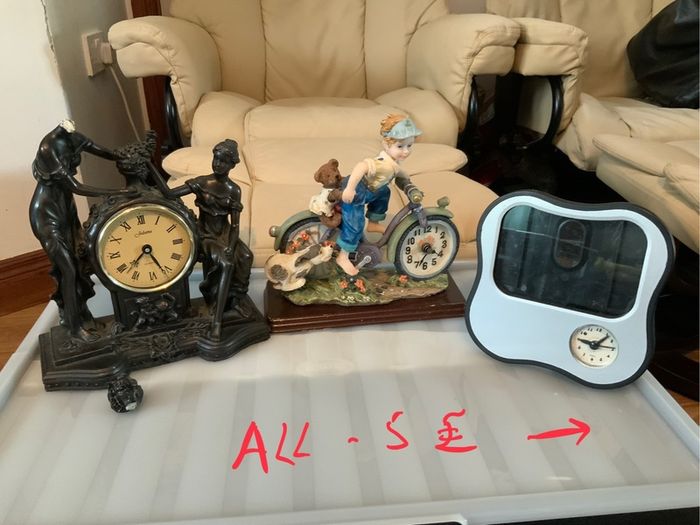 Clock, figures, Display Cabinet