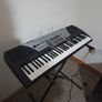 Yamaha PSR-175 Keyboard with Stand Image 2