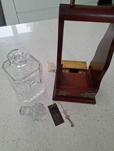 Connolly of Waterford Tantalus with cut-crystal spirit decanter