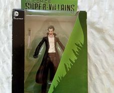 DC Collectibles New 52 Super-Villains The Joker Action Figure - Brand New Sealed