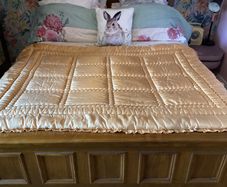 Vintage Slumbalux Satin Padded Quilt