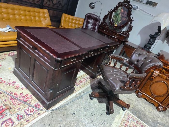 large partners desk(no chair)