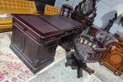 large partners desk(no chair)