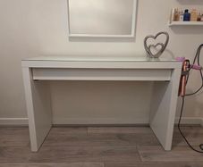 Dresser/Makeup table + Chair+Mirror