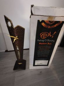 Molten Art Clock