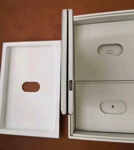 Microsoft Surface Duo (in box mint cond)