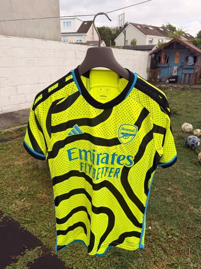 Arsenal 23/24 Away kit Medium