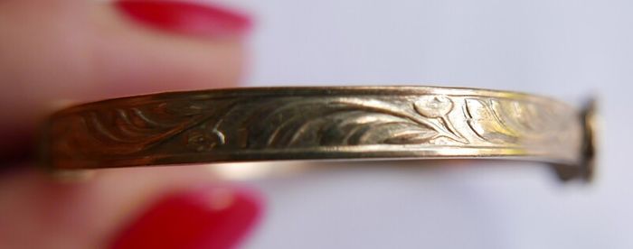 Vintage Child's Rolled Gold Engraved  Bangle Bracelet 2" - 5,32g