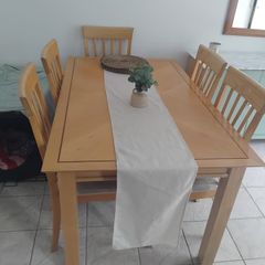 Kitchen table