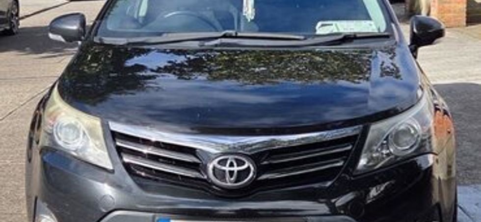 Toyota Avensis 2012