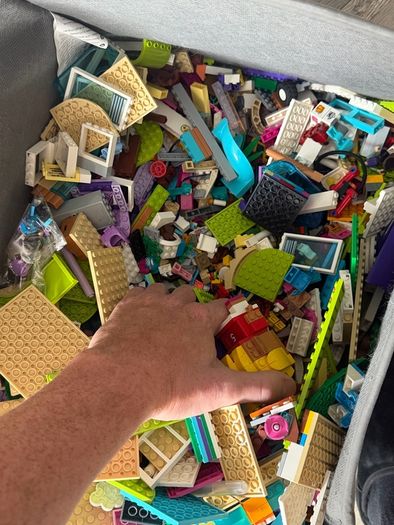 Lego Table with 8kg of lego