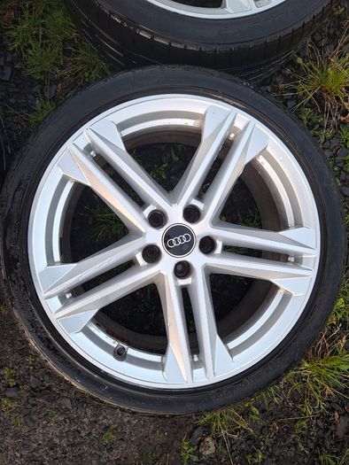 19" Genuine Audi A4 S Line Alloys with tyres