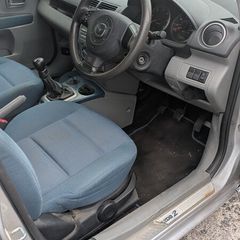 2005 Mazda 2