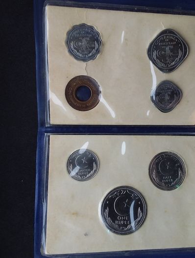 Rare Vintage 1948 Pakistan Mint Coin Set - Official Lahore Mint, Blue Wallet