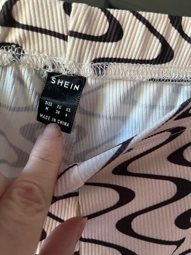 SHEIN wavy stripe print flare leg trousers Size 10