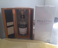 Midleton 2022 Box , sock , wooden box , bottle