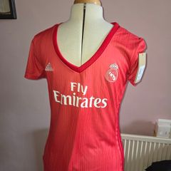 Brand New 2018/19 Real Madrid Women's Jersey - Large size