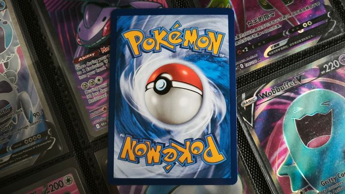Blaziken V ! Ultra Rare ! from Chilling Reign Set ! 2021 ! Pokemon Card !