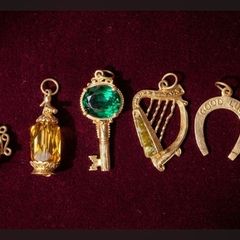 9k gold charms