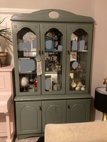 Glass cabinet with Mirror