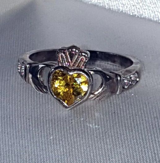 Vintage Sterling Silver Topaz Claddagh Ring