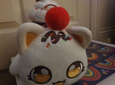 Aphmau Cake Cat Plush