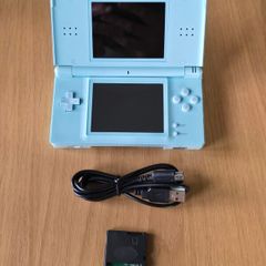 Nintendo DS Lite + R4 Card