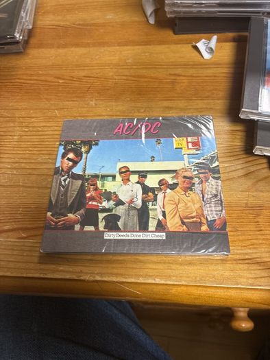 AC/DC - Dirty Deeds Done Dirt cheap (New)