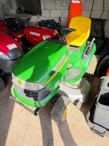 Ride on lawnmower