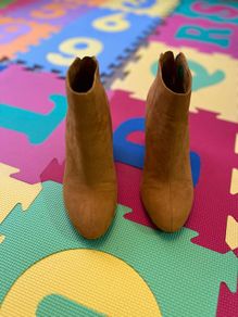Woman shoes