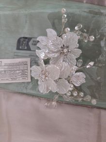 Bridal hair clip