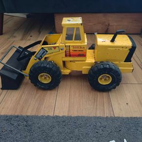 Vintage Tonka Turbo-Diesel Yellow Metal Pressed Steel Front End Loader XMB-975.