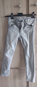 Barely worn h&m boy jeans 134 cm 8/10 years old