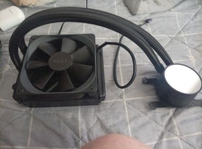Intel AMD NZXT Ligiud Colling led