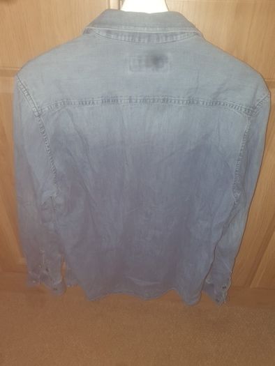 River  Island