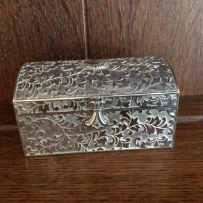 Vintage Silver Tone Small Metal Chest Jewellery Box