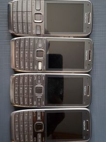 Nokia E52 phones