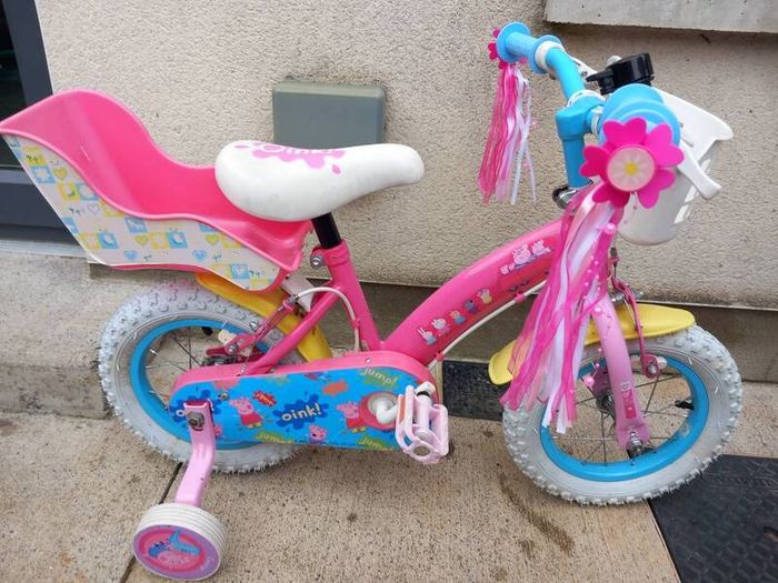 Kids pepper pig bike size 12 inch wheels
