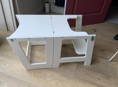 Kids stand riser and desk