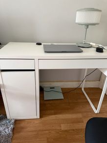 Office desk and chair