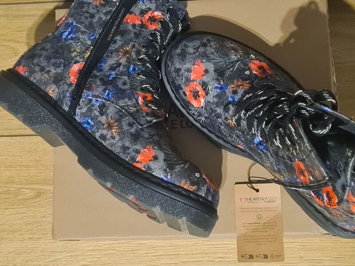 Heavenlyfeet  Shoes