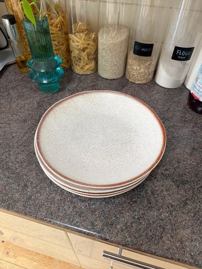 6 plates