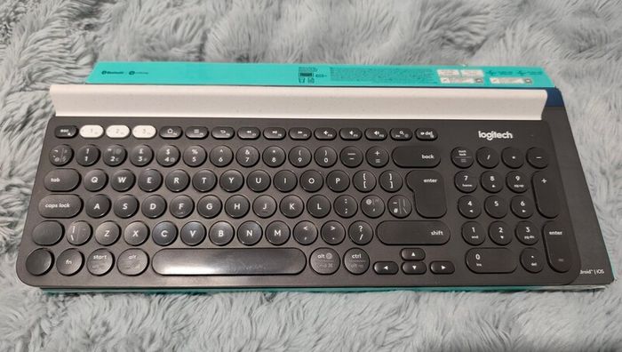 Logitech K780 Multi-Device Wireless Keyboard