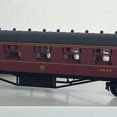 Model Railways LMS Carriage BOXED