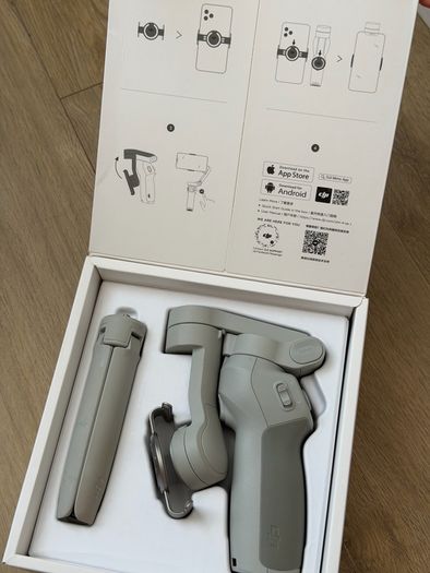DJI OM 4 SE Smartphone Gimbal Stabilizer