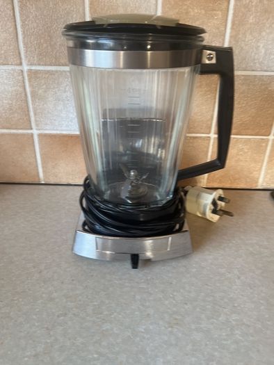 Vintage 1960's General Electric Glass jug blender