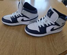 jordan size 4,5