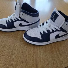 jordan size 4,5