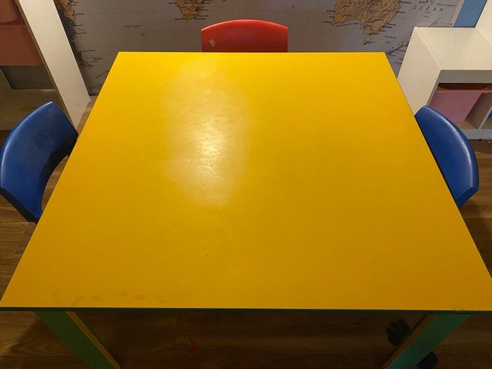 Kids Table